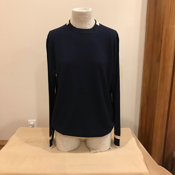 Tretorn navy blue long sleeve sweater. Size M - Picture 2 of 7
